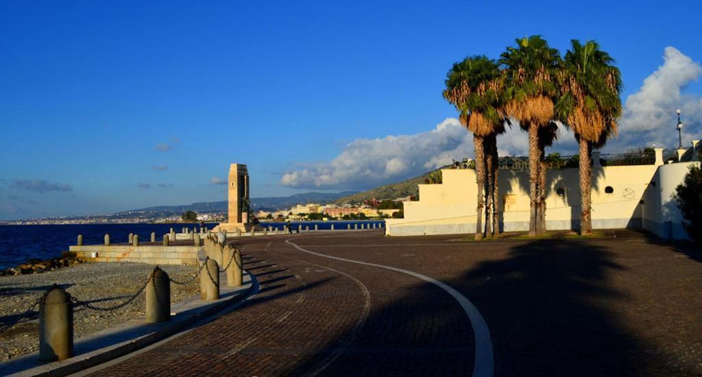 Vista Mare Rooms Reggio di Calabria Exterior foto